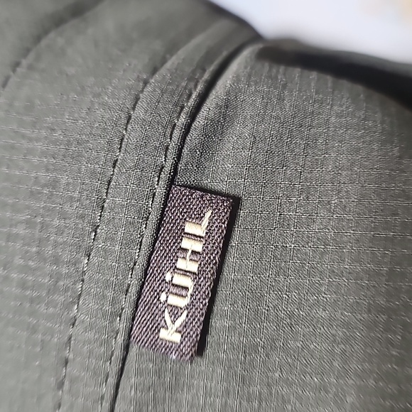 Kuhl Green Shorts Size 35 - Picture 2 of 7